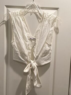 ZARA Cream Tie-Front V-Neck Sleeveless Crop Top